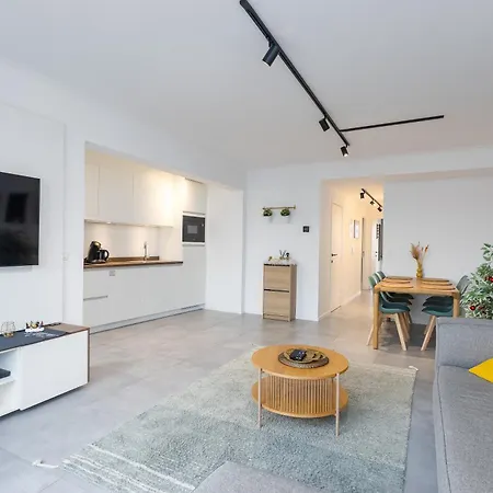 Apartment Center Luxury Floor With Free Parking