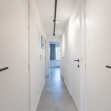 Center Luxury Floor With Free Parking Ostende